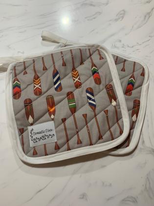 Kitchen hot pads