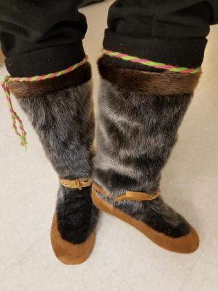 Ladies sealskin mukluks with commercially tanned moose hide