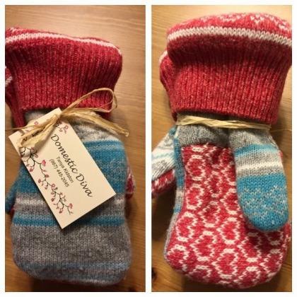 Mitts made from recycled sweaters