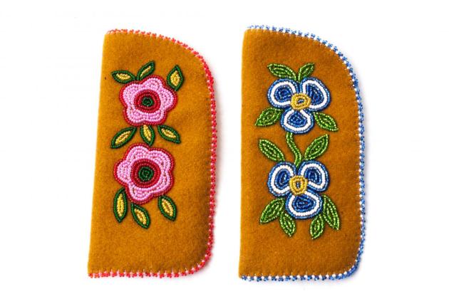 Beaded eyeglass cases