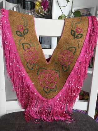 Beaded grad stoll on hometanned moosehide