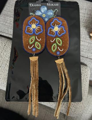 Moosehide beaded earrings, oh so blue