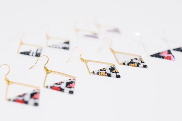 Various pairs, focused zoom on leopard print pair