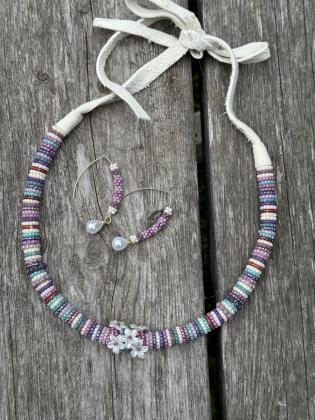 Beaded necklace and earrings set