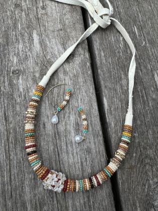 Beaded necklace and earrings set