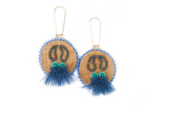 Beaded earrings with moosehair