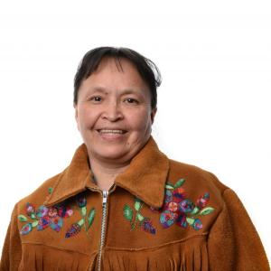 Featured Image for Edith Mackeinzo